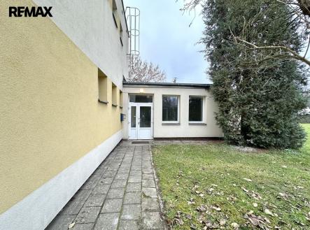 Pronájem kanceláře, 179 m²