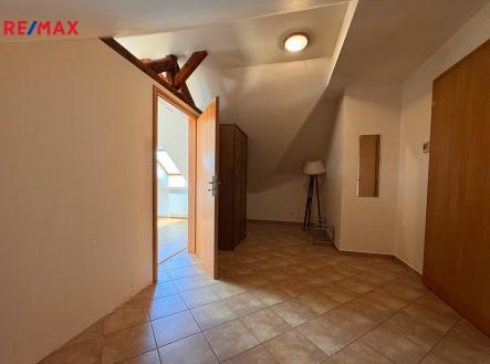 Pronájem kanceláře, 120 m²