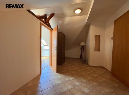 Pronájem kanceláře, 120 m²