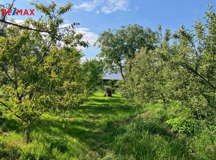 Prodej pozemku pro bydlení, 1 100 m²
