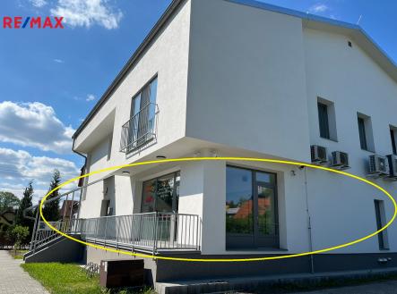 Pronájem obchodní prostor, 206 m²