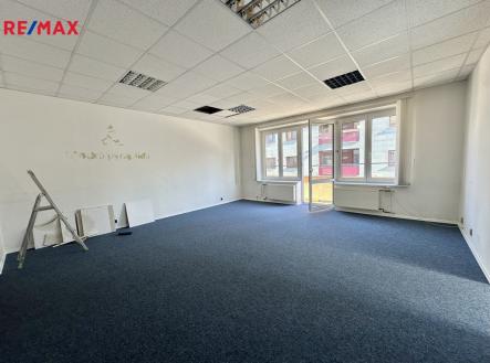 Pronájem kanceláře, 70 m²