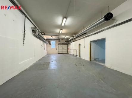 Pronájem skladovací prostor, 260 m²