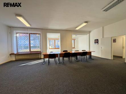 Pronájem kanceláře, 166 m²
