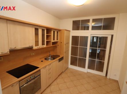 Pronájem bytu, 2+1, 82 m²