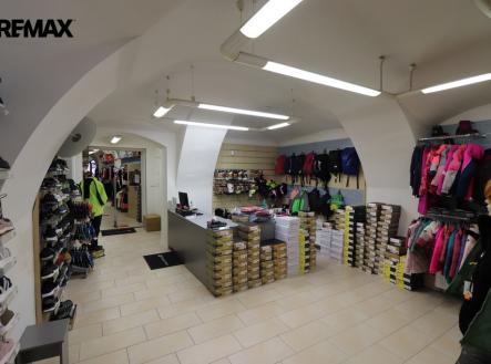 Pronájem obchodní prostor, 100 m²