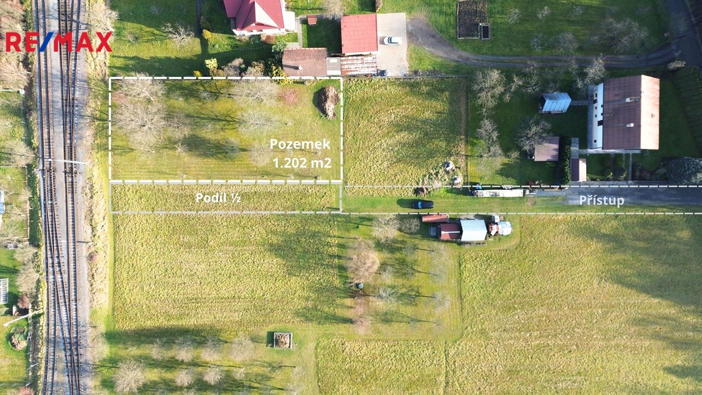 pozemek-1.202-m2.jpg