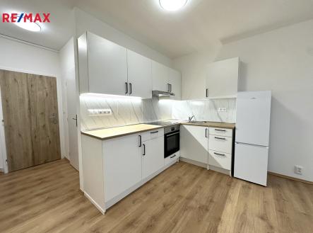 Pronájem bytu, 1+kk, 28 m²