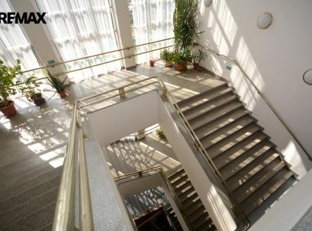 Prodej hotel, 2 735 m²