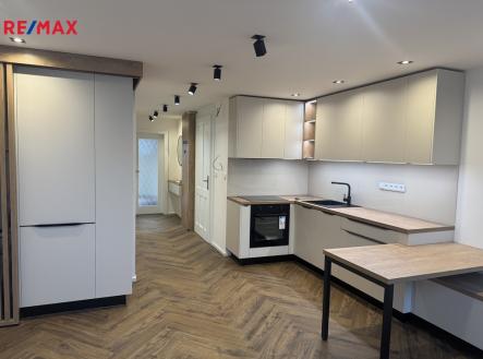 Pronájem bytu, 2+kk, 55 m²