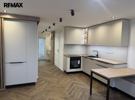 Pronájem bytu, 2+kk, 55 m²