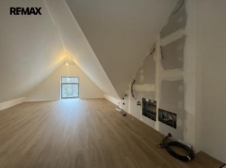 Pronájem bytu, 2+kk, 100 m²