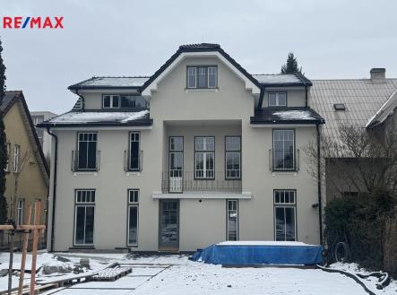 Pronájem kanceláře, 100 m²