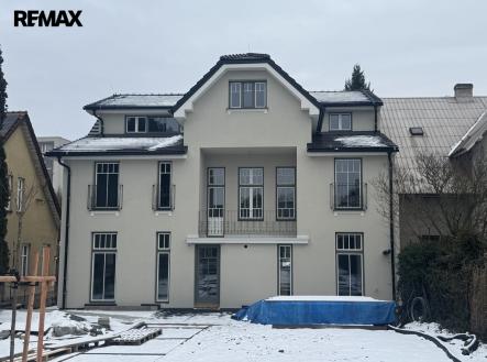 Pronájem kanceláře, 100 m²