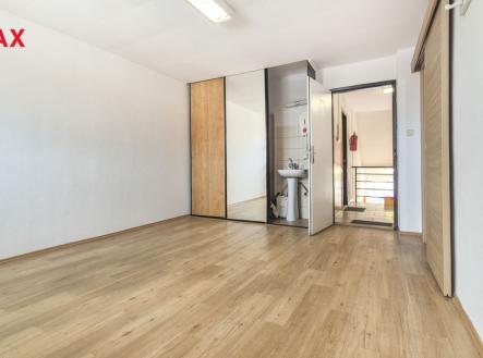 Pronájem kanceláře, 32 m²