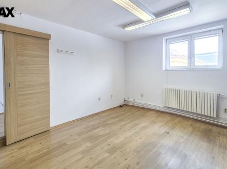 Pronájem kanceláře, 32 m²