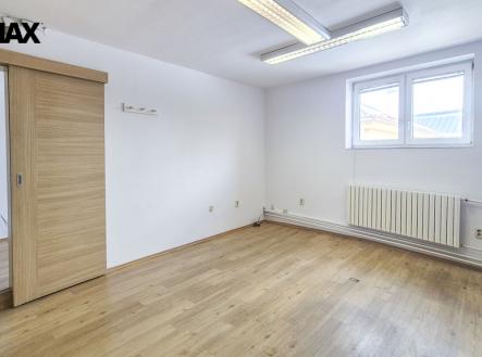 Pronájem kanceláře, 32 m²