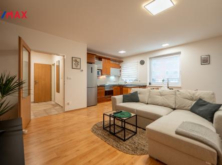 Pronájem bytu, 2+kk, 58 m²