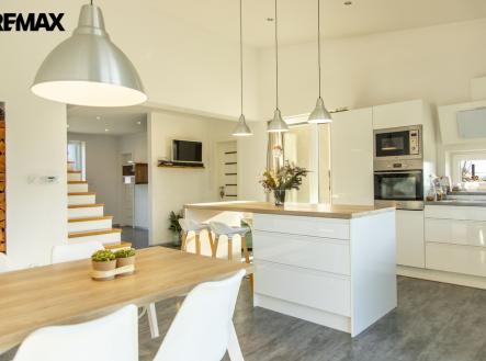 Prodej domu/vily, 193 m² obrázek