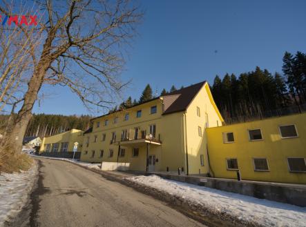 Prodej hotel, 1 978 m²