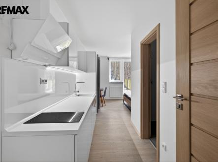 Prodej hotel, 1 978 m²