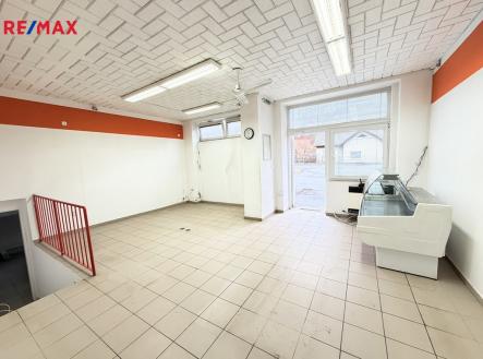 Prodej obchodní prostor, 65 m²