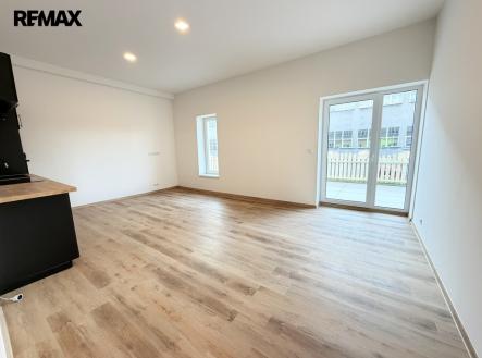 Pronájem bytu, 2+kk, 99 m²