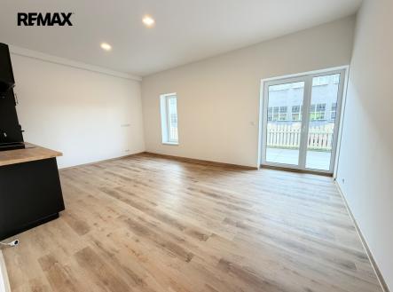 Pronájem bytu, 2+kk, 99 m²