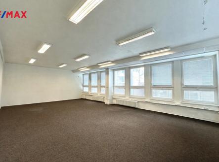 Pronájem kanceláře, 78 m²
