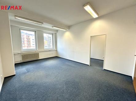 Pronájem kanceláře, 44 m²