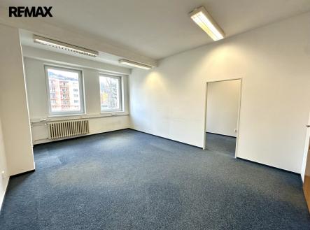 Pronájem kanceláře, 44 m²