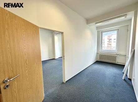 Pronájem kanceláře, 44 m²