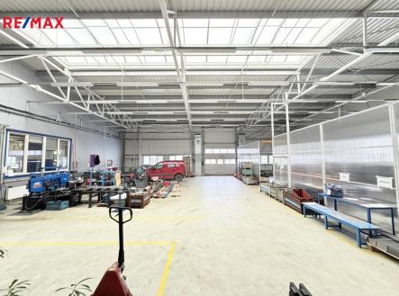 Pronájem výrobní prostor, 610 m²
