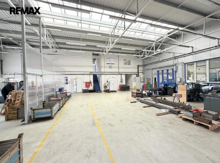 Pronájem výrobní prostor, 610 m²