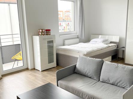 Pronájem bytu, 1+kk, 34 m²