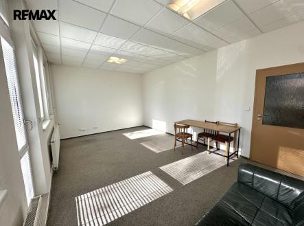 Pronájem kanceláře, 41 m²