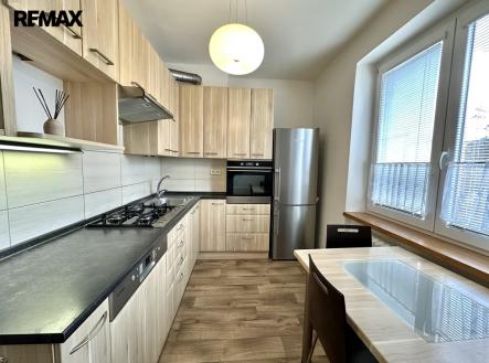 Pronájem bytu, 3+1, 70 m²