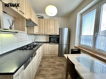 Pronájem bytu, 3+1, 70 m²