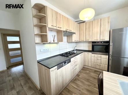 Pronájem bytu, 3+1, 70 m²