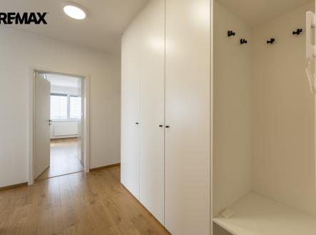 Pronájem bytu, 2+kk, 71 m²