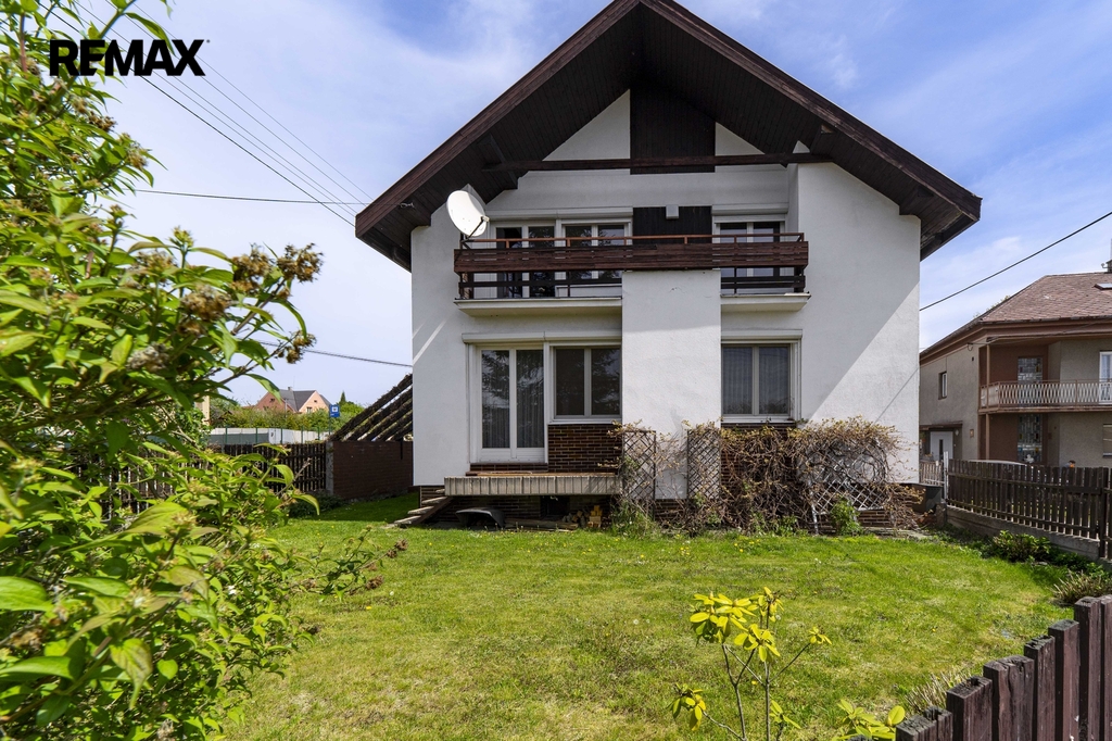 +420 604 191 744 I denisa.myslivcova@re-max.cz