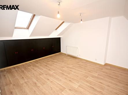 Pronájem bytu, 2+kk, 45 m²