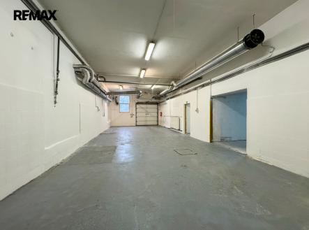 Pronájem skladu, 132 m²