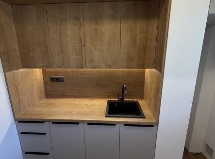 Pronájem bytu, 2+1, 37 m²