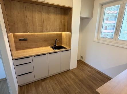 Pronájem bytu, 2+1, 37 m²
