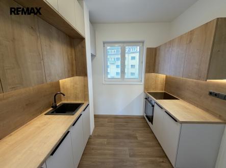 Pronájem bytu, 2+1, 37 m²