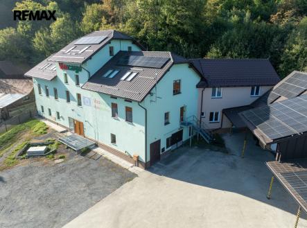 Pronájem výrobní prostory, 1 076 m²