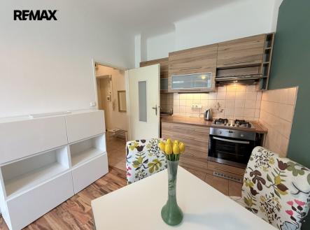 Pronájem bytu, 2+kk, 45 m²