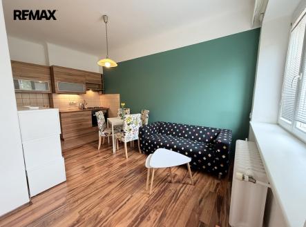 Pronájem bytu, 2+kk, 45 m²