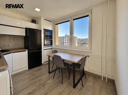 Pronájem bytu, 2+1, 50 m²